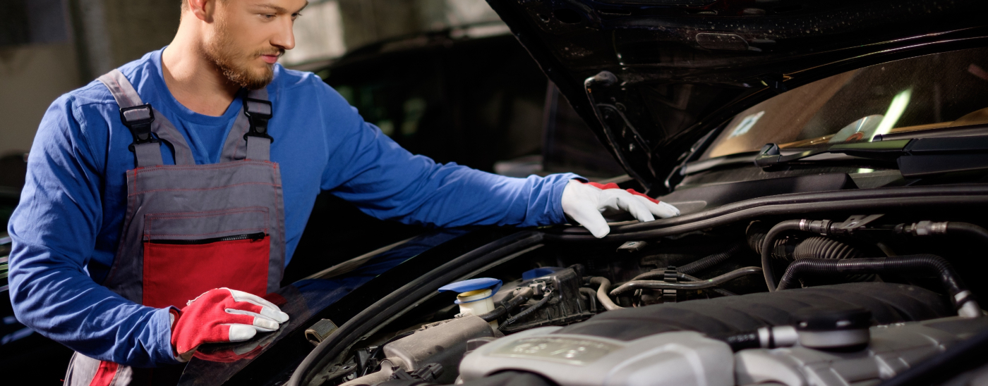 Mechanic performing an MOT Test - MOT Southmead